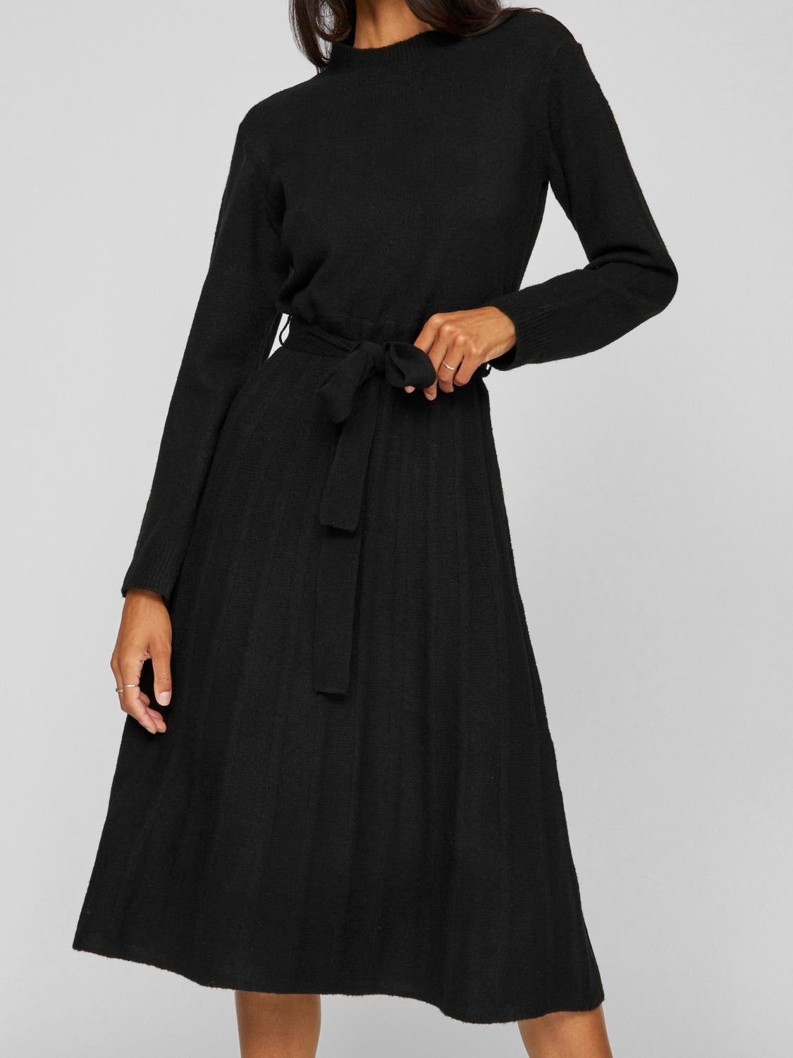 VITRINE Midi Dress - Black - VERO MODA & VILA Bergvik